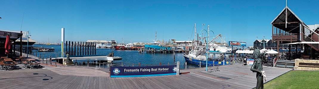 Fishing_boat_02_screen_res-web