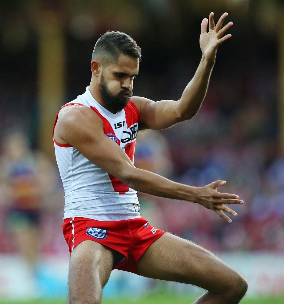 Sydney Swans’ Lewis Jetta performs a dance in front of the crowd in 2015. David Moir/AAP