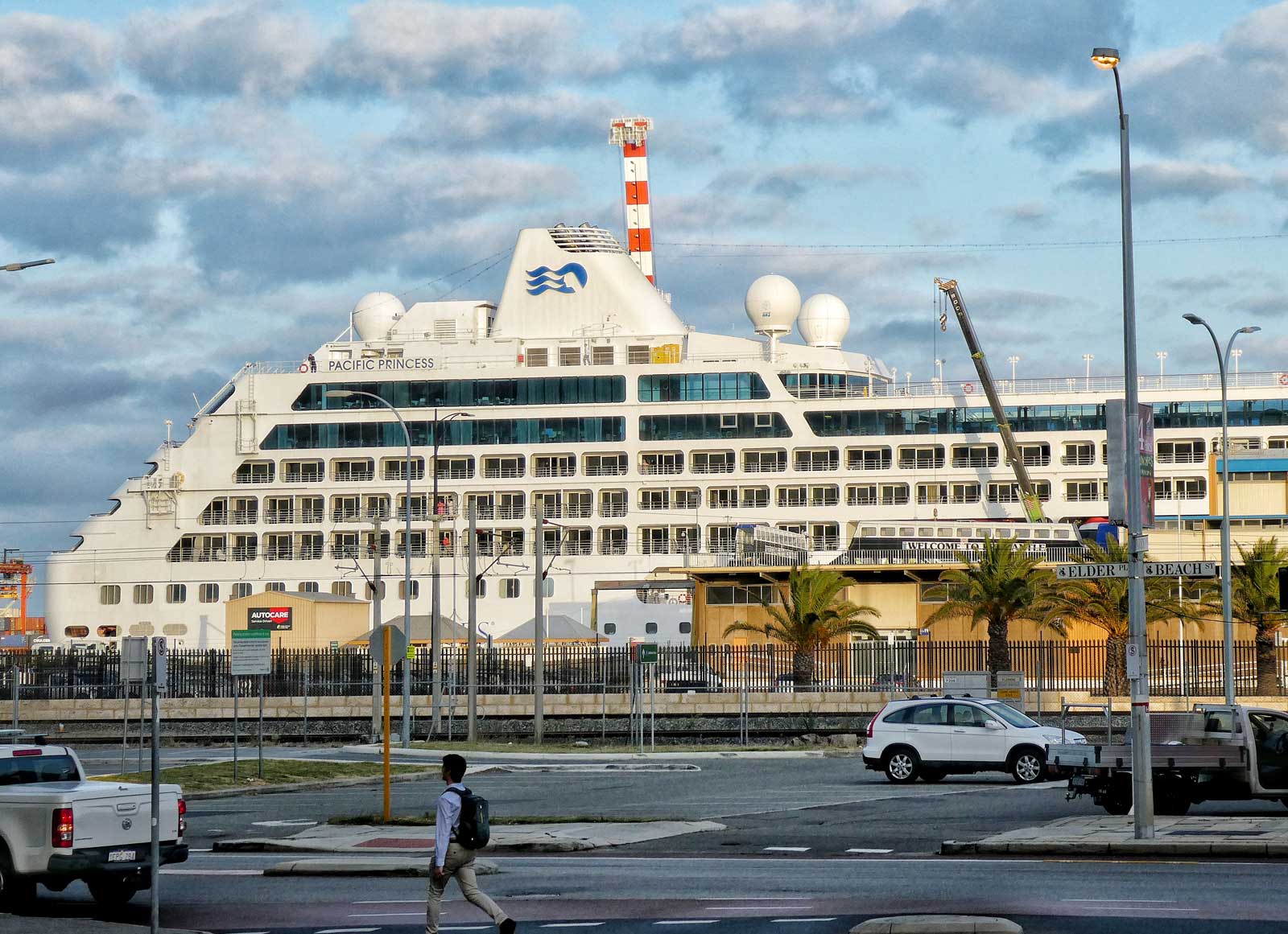 PACIFIC PRINCESS - Ships in Fremantle Port - Fremantle Shipping News