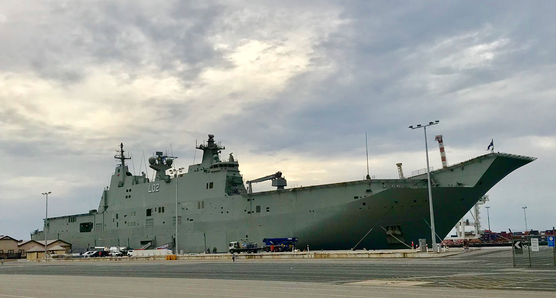 HMAS Canberra - Ships in Fremantle Port - Fremantle Shipping News1800 x 964