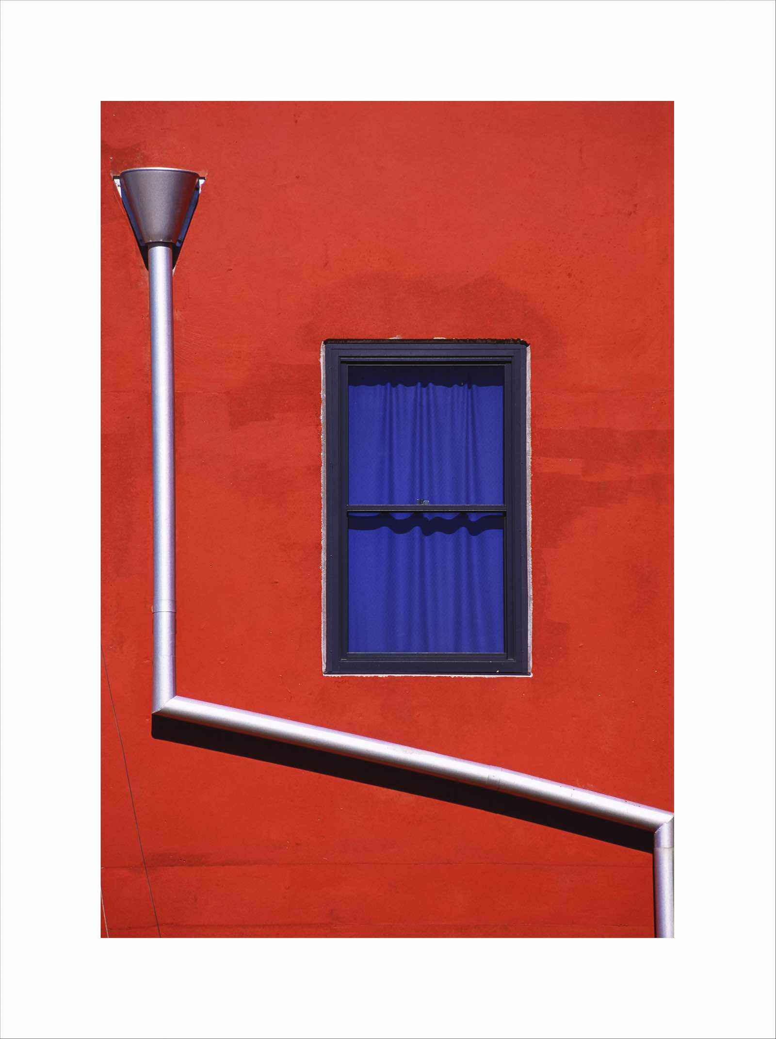 RED WALL DOWNPIPE