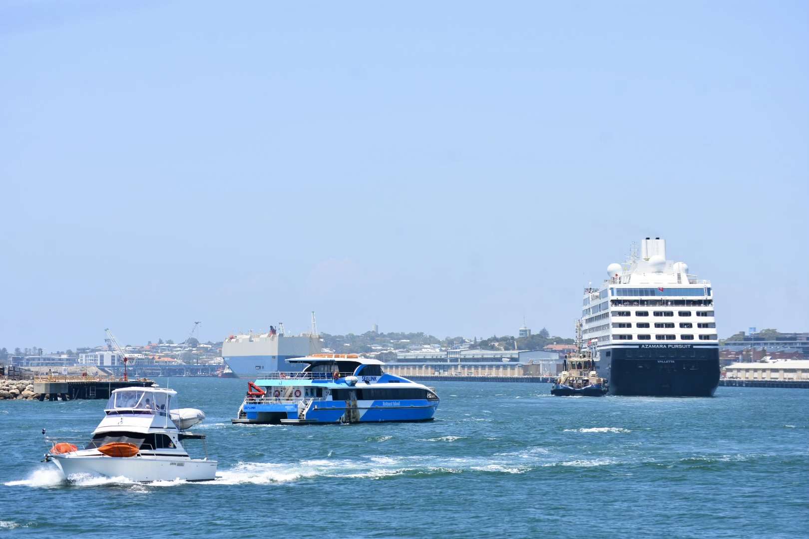 Azamara Pusuit, Fremantle, 18 December 2024. Credit Jean Hudson