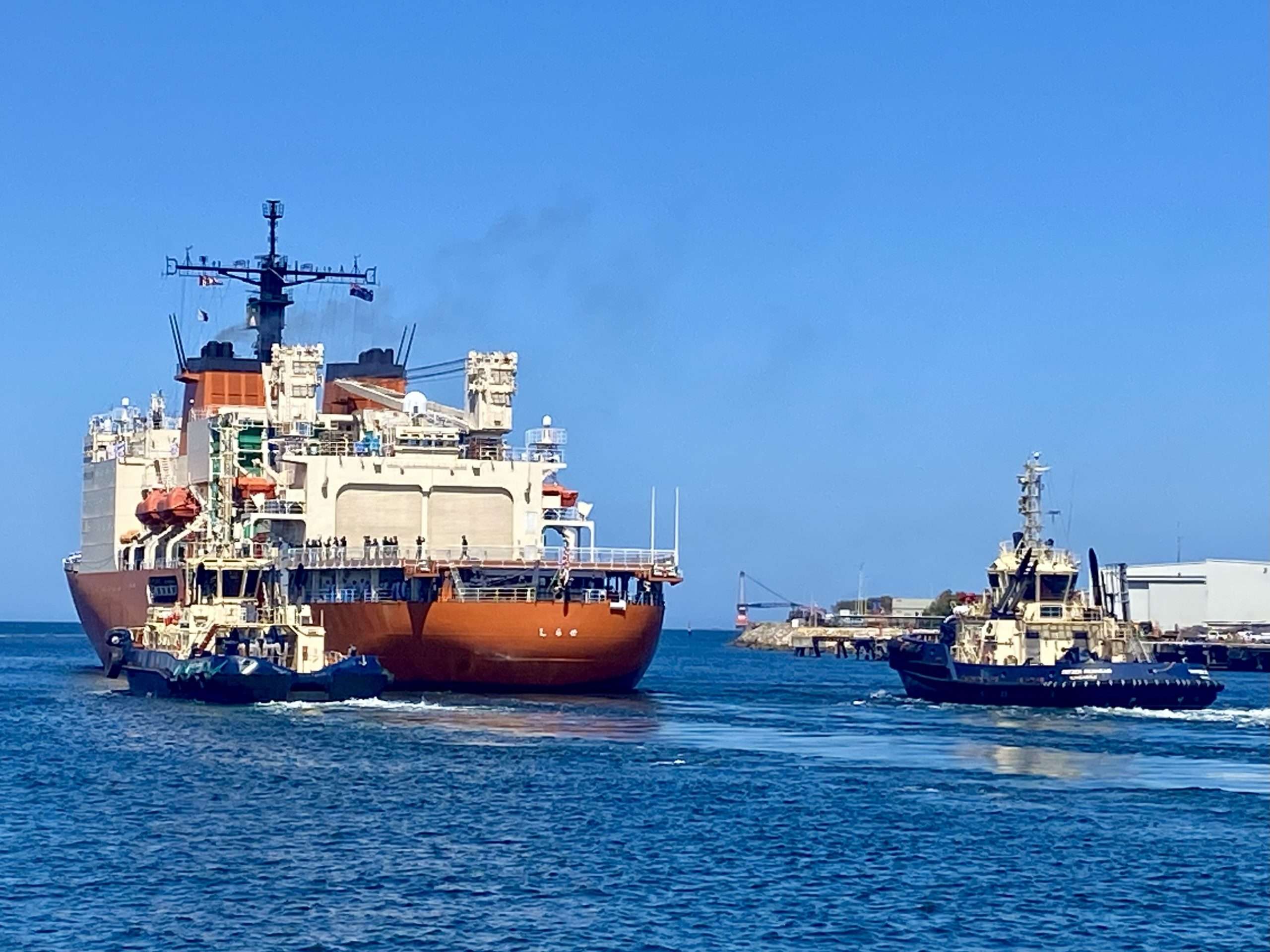 Shirase departing Fremantle 9 December 2024. Credit Jean Hudson