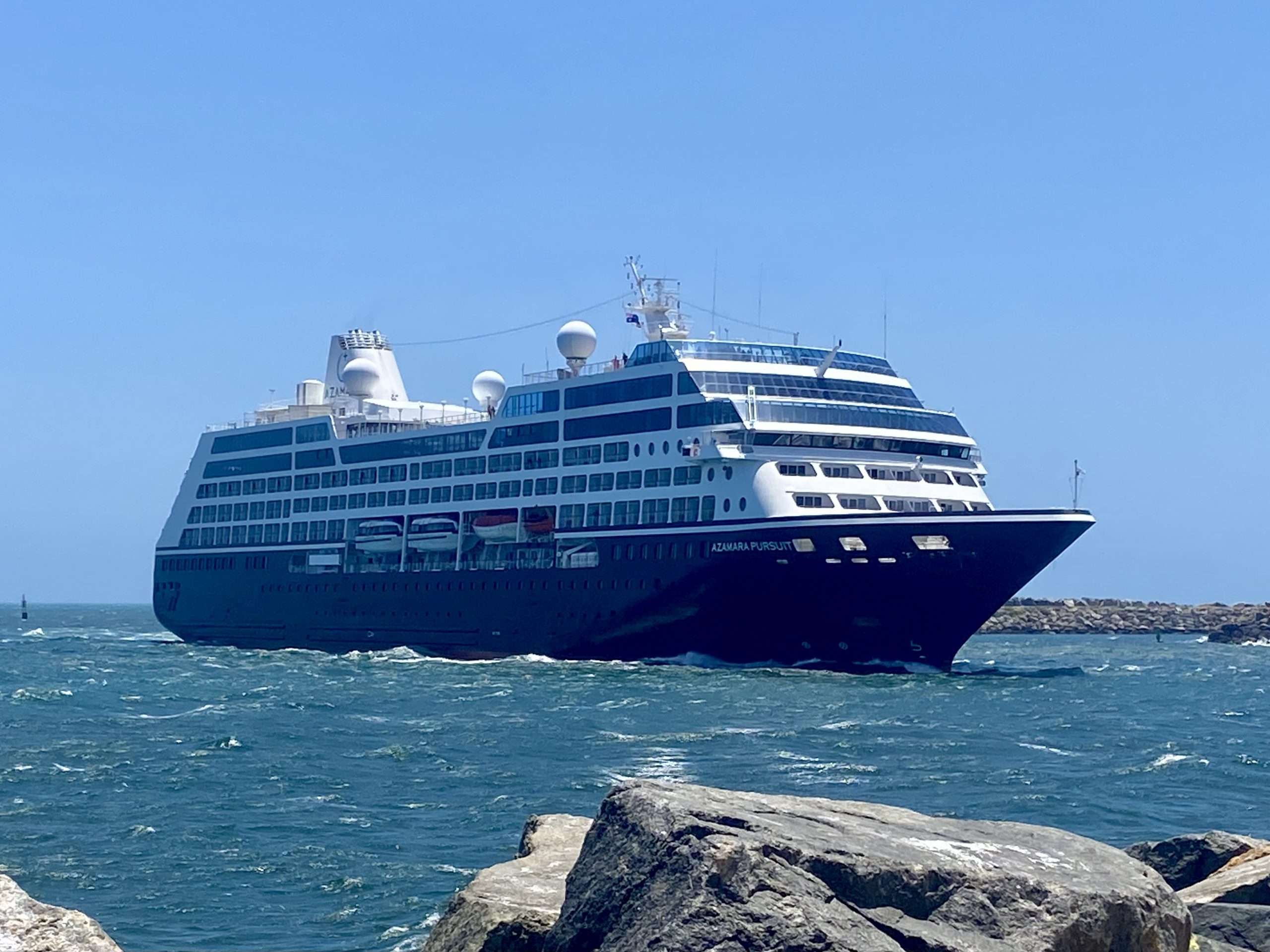 Azamara Pusuit, Fremantle, 18 December 2024. Credit Jean Hudson